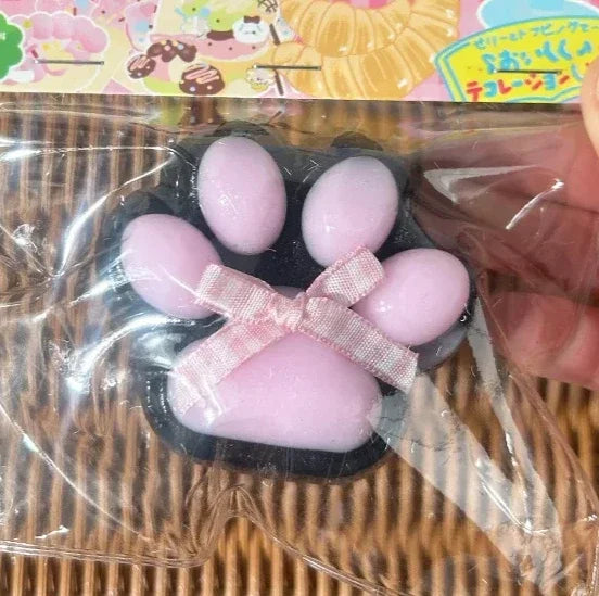 Cat Paw Mochi Squishy – Soft Silicone Stress Relief Toy